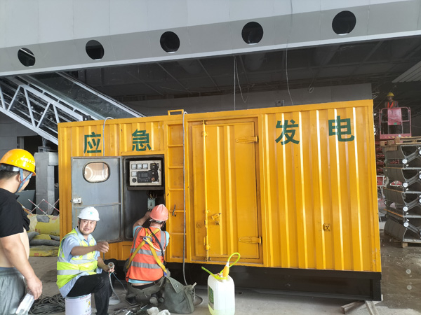 清镇怎样判断空气滤清器是否需要更换？