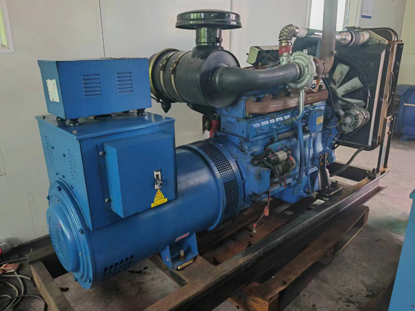 清镇100kW柴油发电机组使用多级机油有哪些优缺点？